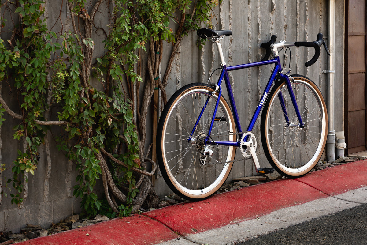 4130 Road v2 - Sapphire & Chrome - (8-Speed)