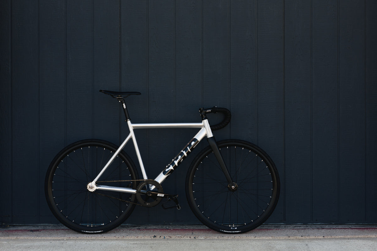6061 Black Label v3 - Raw / Black