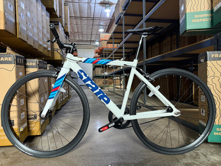 product #1511 – 6061 Black Label v3 | Rally Livery / Riser Bars (Size 49cm, Good Condition)