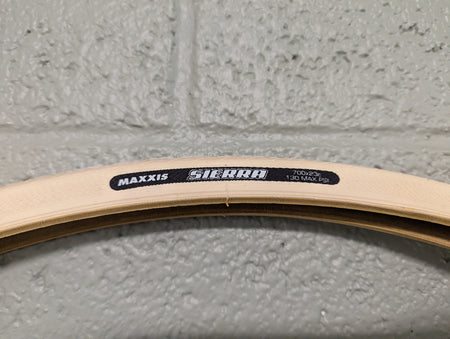 product #NewOpenBoxItem - Maxxis Sierra - 700x23c Tire - Cream Color