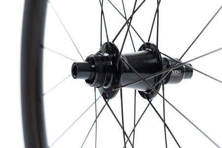 product Zipp 303S Tubelss Disc-Brake Wheel Set (Shimano / SRAM 11 / 12 speed)