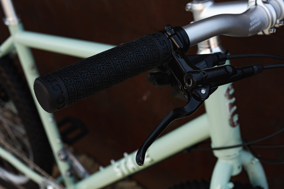 4130 All-Road - Flat Bar - Mint Chocolate Chip  (10 Speed / UDH)