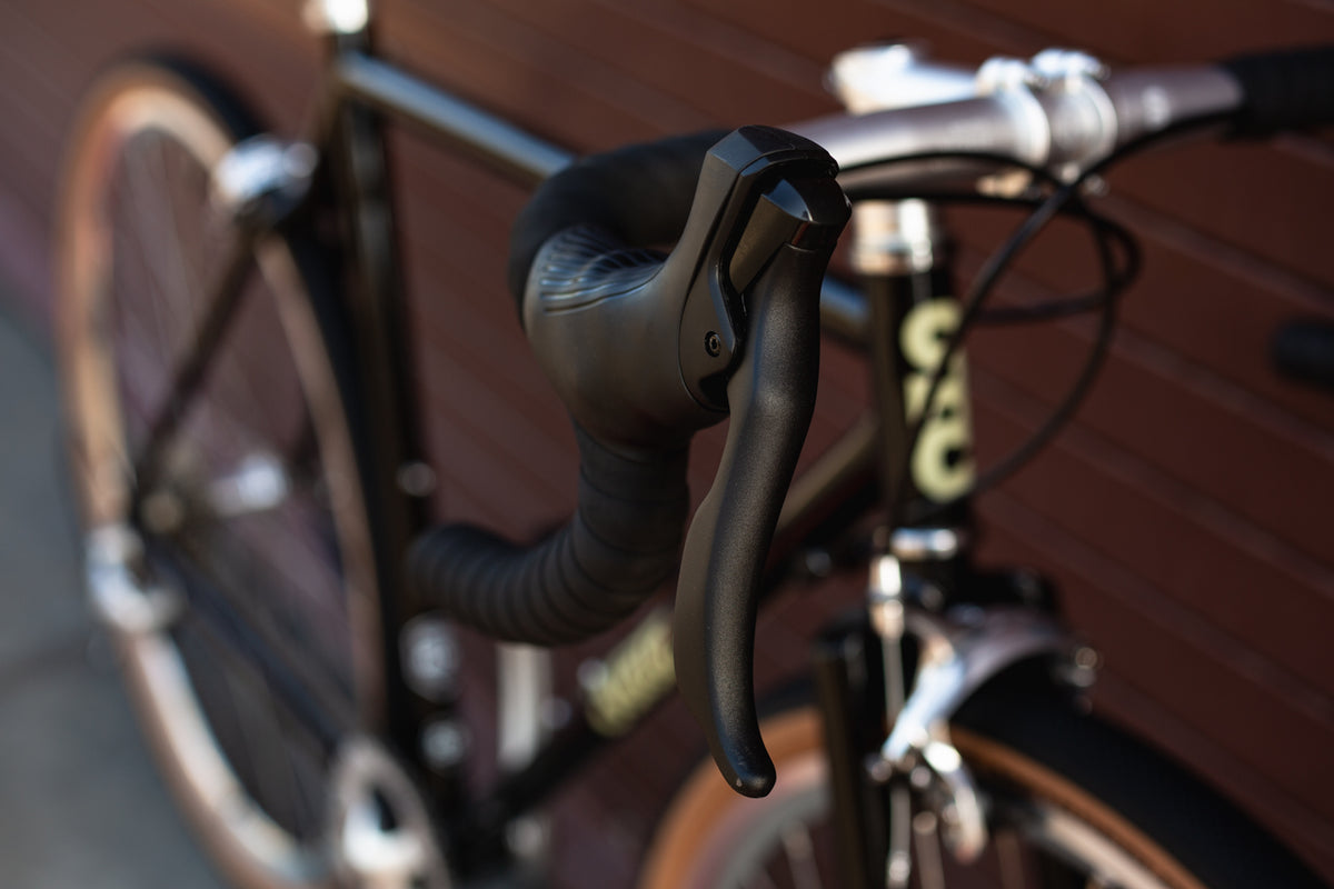 4130 Road v2 - Black & Tan - (8-Speed)