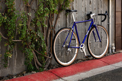 #OBIPHOTOMODEL – 4130 Road V2 | Sapphire / Chrome (Size 55cm, Like-New / Open Box Photo Model)
