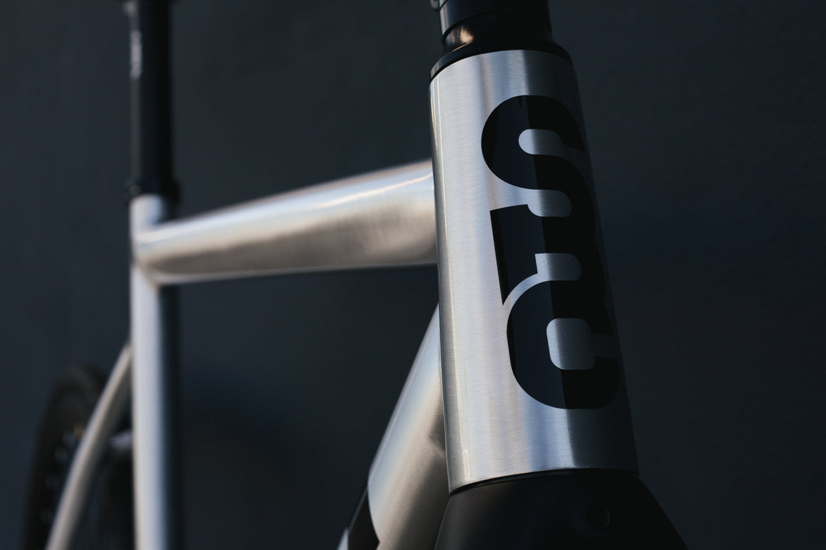 6061 Black Label v3 - Raw / Black