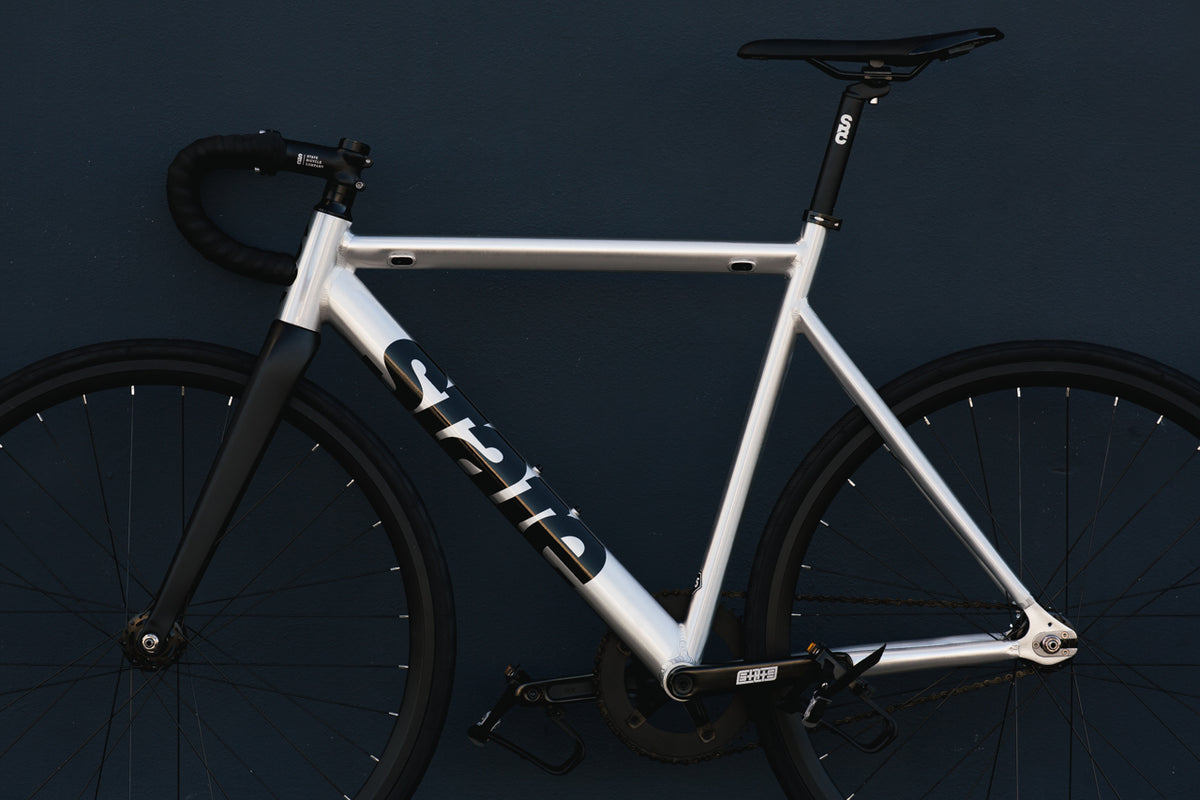 6061 Black Label v3 - Raw / Black