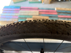 #SBCTEAM3 – ENVE AG25 Carbon Gravel Wheelset | 700c / XDR / Tubeless + Continental Race King 2.2 + Fillmore Valves (Used – Very Good Condition)