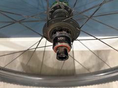 #SBCTEAM3 – ENVE AG25 Carbon Gravel Wheelset | 700c / XDR / Tubeless + Continental Race King 2.2 + Fillmore Valves (Used – Very Good Condition)
