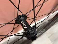 #SBCTEAM4 – ENVE AG25 Carbon Gravel Wheelset | 700c / XDR / Tubeless + Vittoria Tires (Used – Very Good Condition)