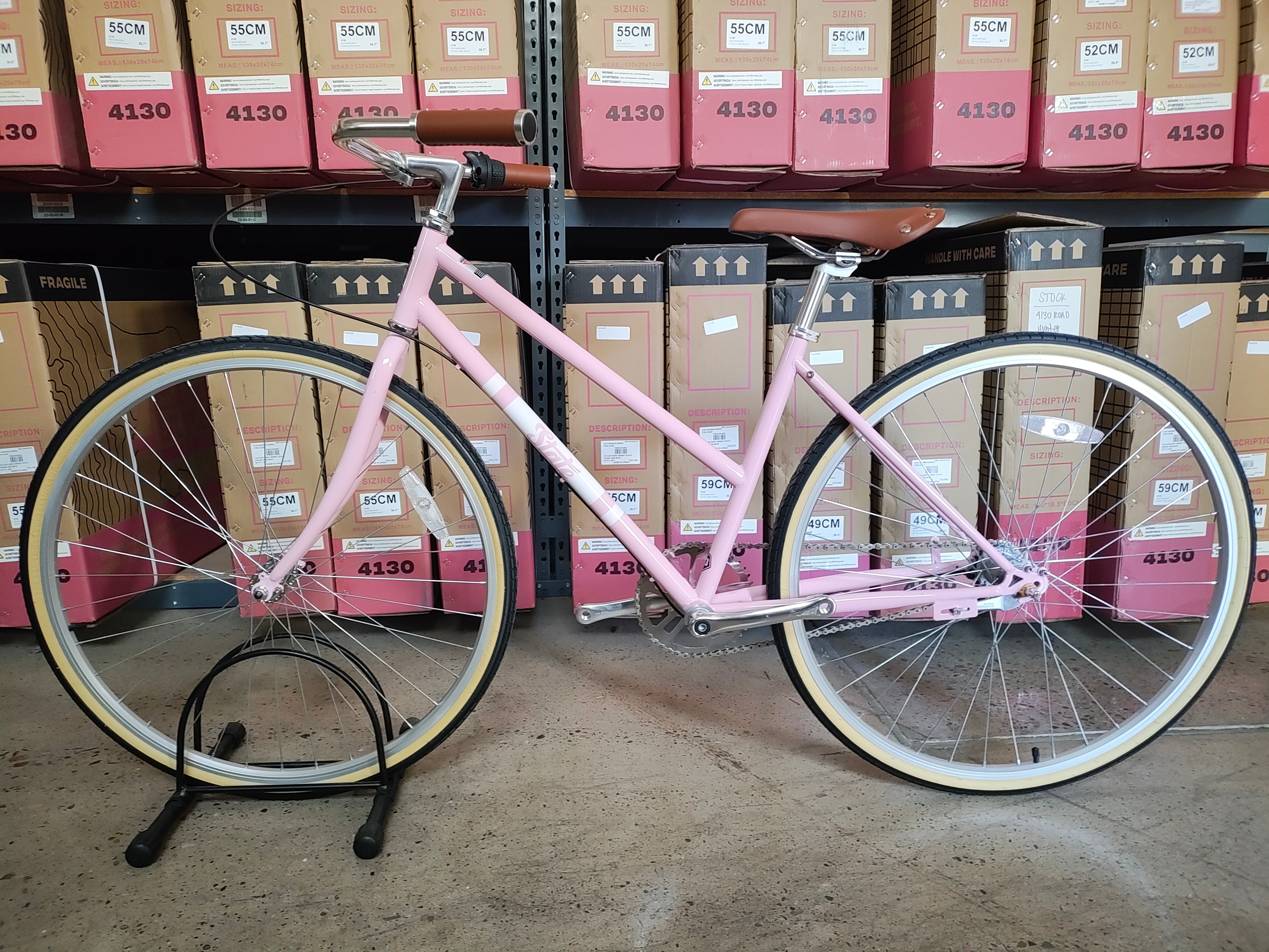 1197 City Bike (3Speed) "Bubble Gum" (Small 43cm, Excellent Co
