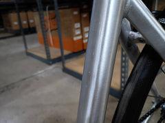 #1557 – 6061 Black Label v3 | Raw Silver / Riser Bars (Size 49cm, Good Condition)
