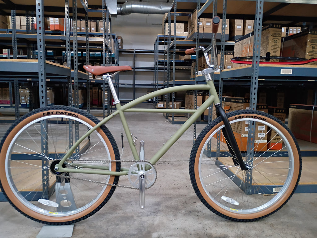 #1559 – Klunker | Matte Olive (Very Good Condition)