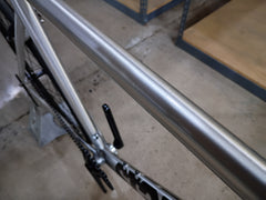 #1570 – 6061 Black Label v3 | Raw Silver / Drop Bars (Size 61cm, Excellent Condition