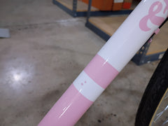 #1572 – City Bike 3-Speed | Bubble Gum (Size 43cm, Excellent Condition)