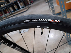 #1574 – 6061 Black Label v3 | Black/Mirror / Riser Bars / 700x25c (Size 58cm, Good Condition)