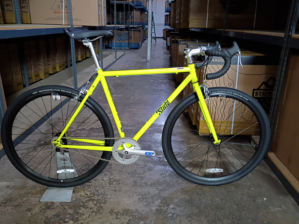 #1670 – 4130 Fixed-Gear / Single Speed | Volt / Drop Bars (Size 55cm, Brand New / Open Box)