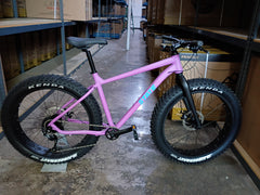 #1673 – 6061 Trail+ Fat Bike | Wildberry / 9-Speed / 26