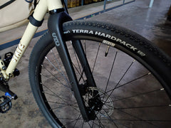 #1704 – 4130 All-Road V2 / 12-Speed / UDH | Tan / Riser Bars / 700c + Carbon Fork & Accessories (Size 47cm, Like-New)
