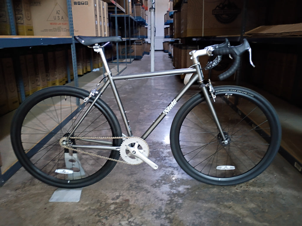 #1705 – 4130 Fixed-Gear / Single Speed | Hammered Powder Coat / Drop Bars / 700c (Size 52cm, Brand New / Open Box)
