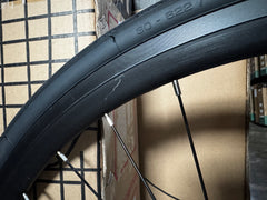 #1368 – 6061 Black Label V3 Fixed-Gear / Single Speed | Gray / Fuchsia w/ Riser Bars (Size 52cm, Good Condition)