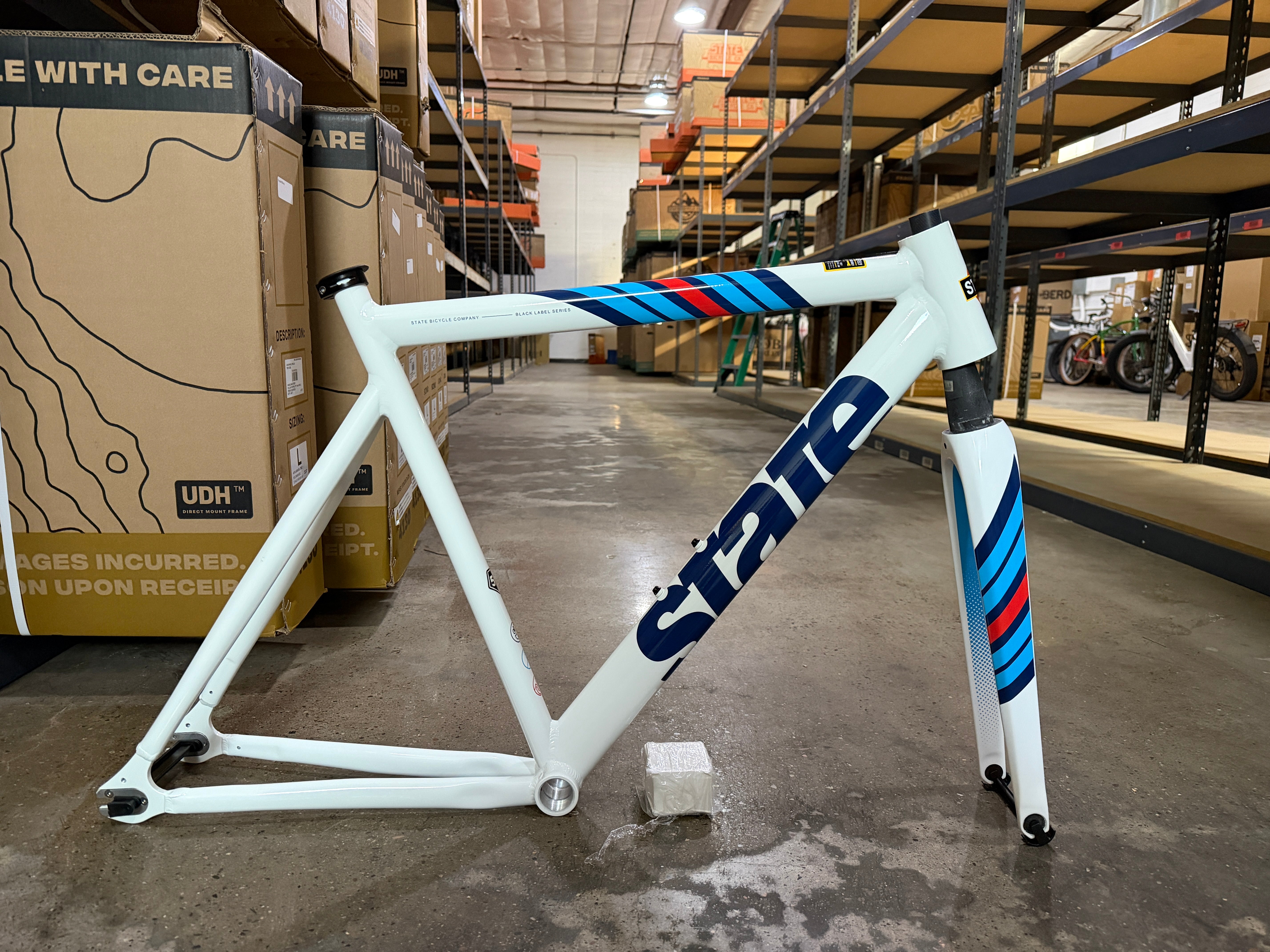 1485 – 6061 Black Label v3 Frameset | Rally Livery (Size 55cm