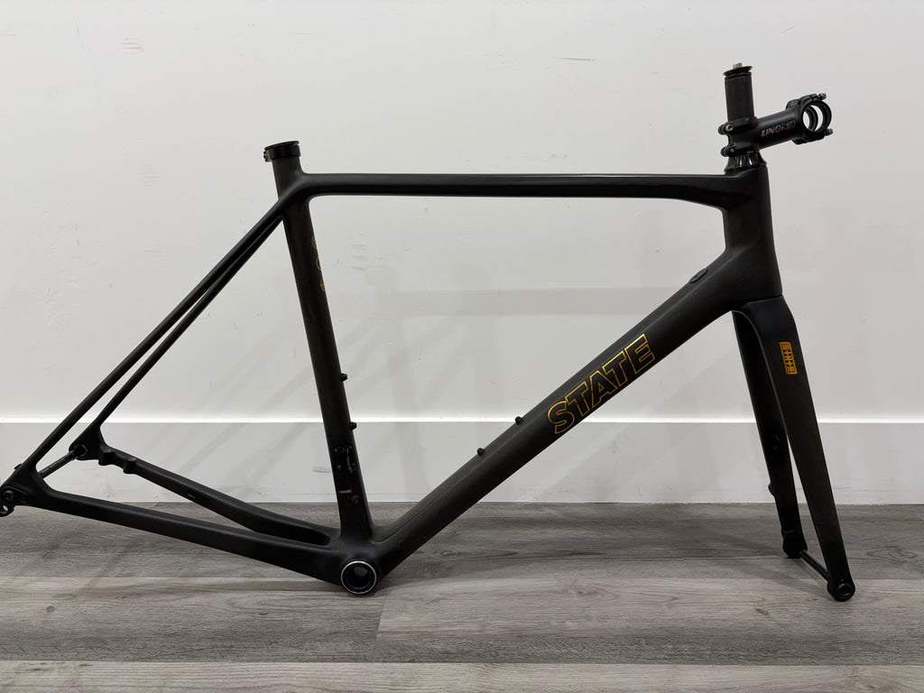 #WD-0302HF – Carbon Road Ultra Lite Frame+Fork Set (Pre-Production Sample, Excellent Condition) (Size 52cm)