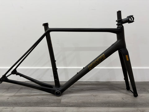 #WD-0302HF – Carbon Road Ultra Lite Frame+Fork Set (Pre-Production Sample, Excellent Condition) (Size 52cm)