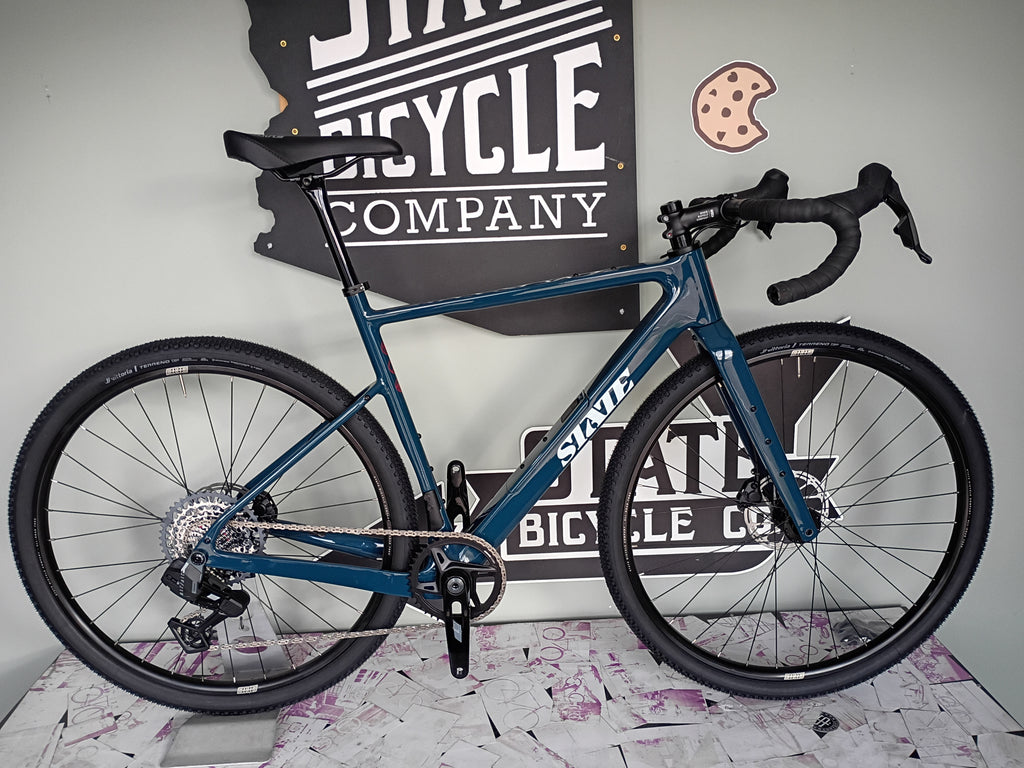 #1727 – Carbon All-Road v2 | Colorado Blue / SRAM Rival 13-Speed AXS / 700c (54cm, Photo Model)