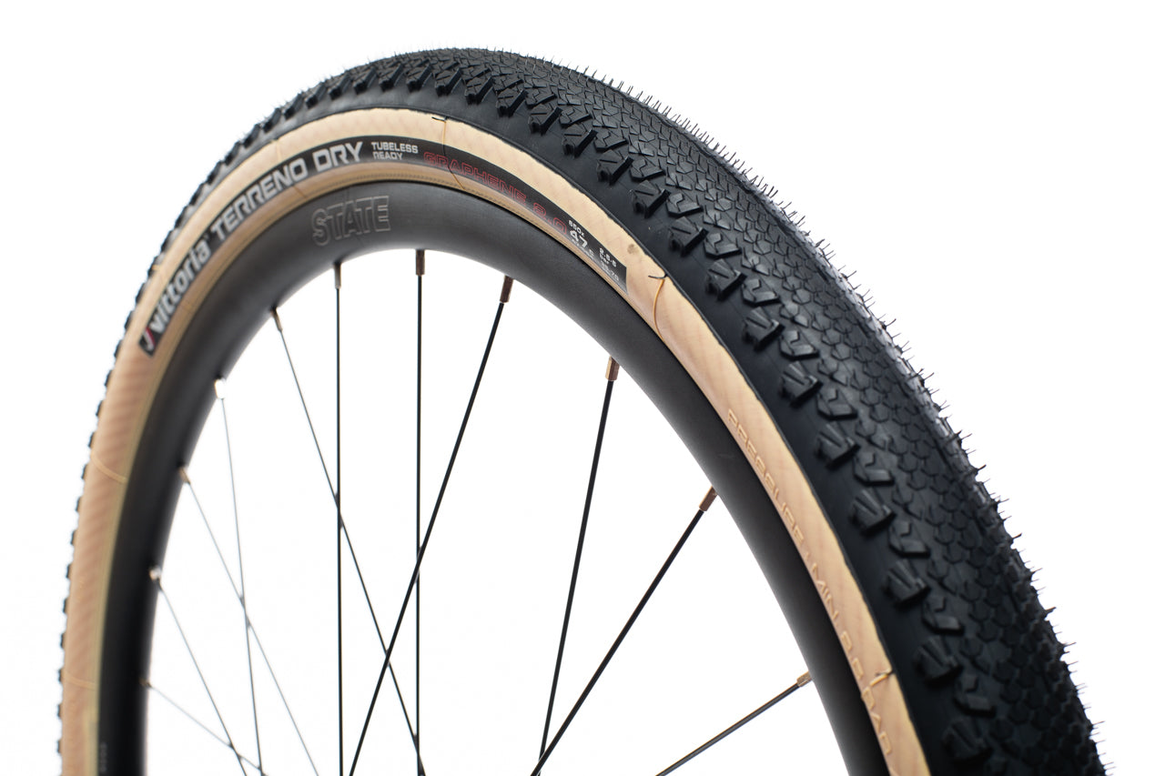 Vittoria Terreno Dry - Gravel / All-Road Tire - 650 x 47c